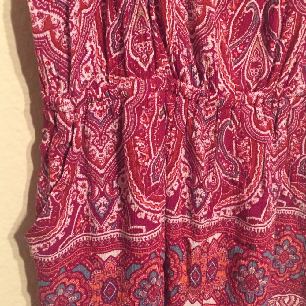 Gorgeous romper! - Picture 2 of 5